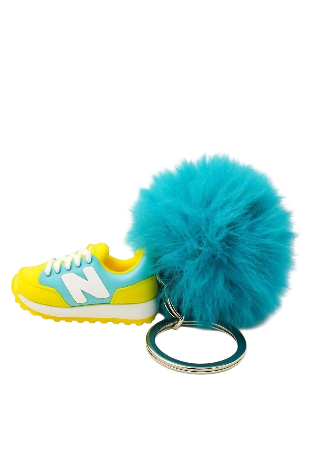 Uptown Kick with Pom Pom